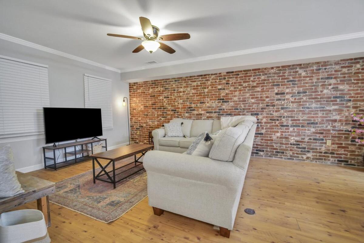 Apartamento Freedom'S Flight - The Post Lofts Statesboro Exterior foto